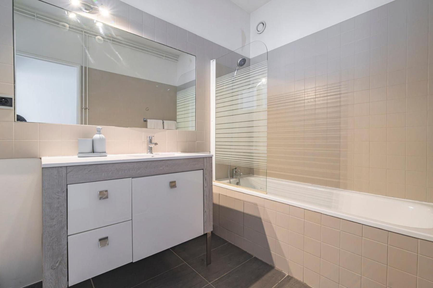 Apartment Cathedrale/centre/free Parking *
